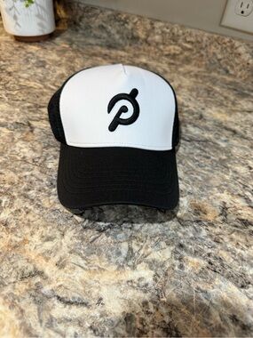 NWOT Peloton Black and White Logo Trucker Cap